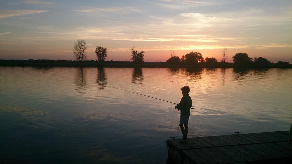 Pokoje Goscinne Aga Widuchowa Exterior foto